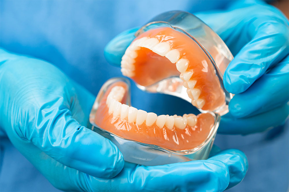 common-mistakes-dentists-make-when-designing-dentures